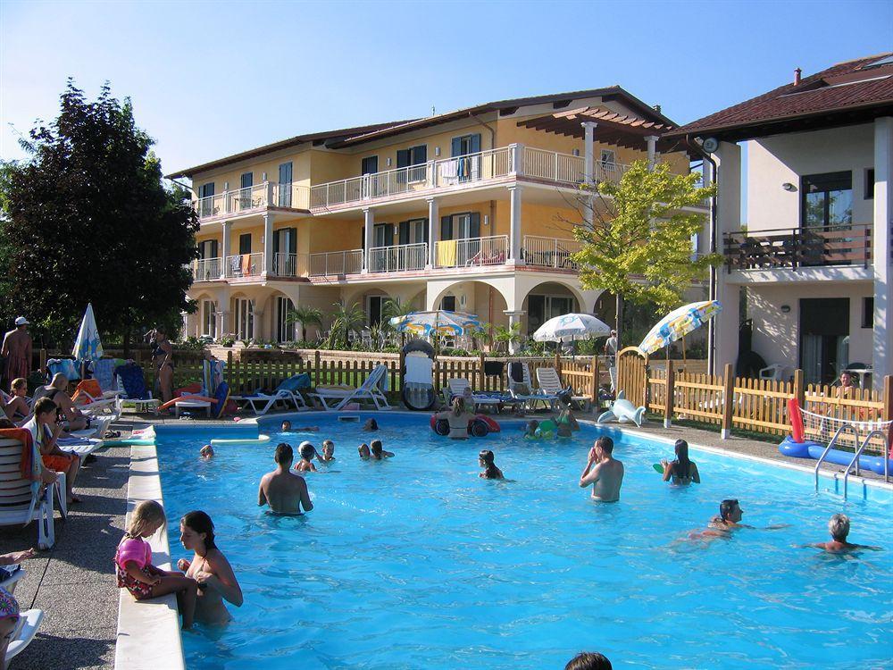 Hotel Splendid Sole Manerba del Garda Luaran gambar
